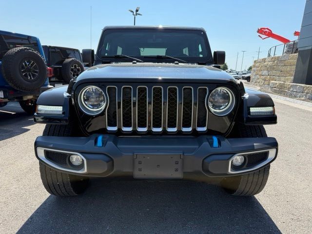 Used 2023 Jeep Wrangler Unlimited Sahara w/ Cold Weather Group AWD/4WD image 8