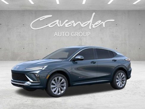 New 2026 Buick Envista Avenir FWD image 2