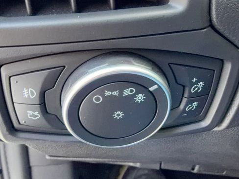 Used 2017 Ford Focus Titanium FWD image 25