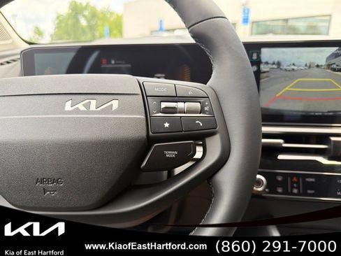 New 2026 Kia Sportage LX w/ LX Convenience Package AWD/4WD image 32