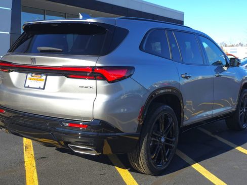 New 2026 Buick Enclave Sport Touring w/ Super Cruise Package image 9