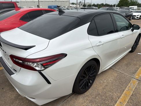 Used 2021 Toyota Camry XSE w/ Navigation Package FWD image 5