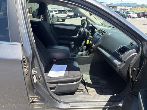 Used 2019 Subaru Outback 2.5i Premium AWD/4WD image 13