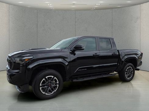 Used 2024 Toyota Tacoma TRD Sport w/ TRD Sport Upgrade Package RWD image 10