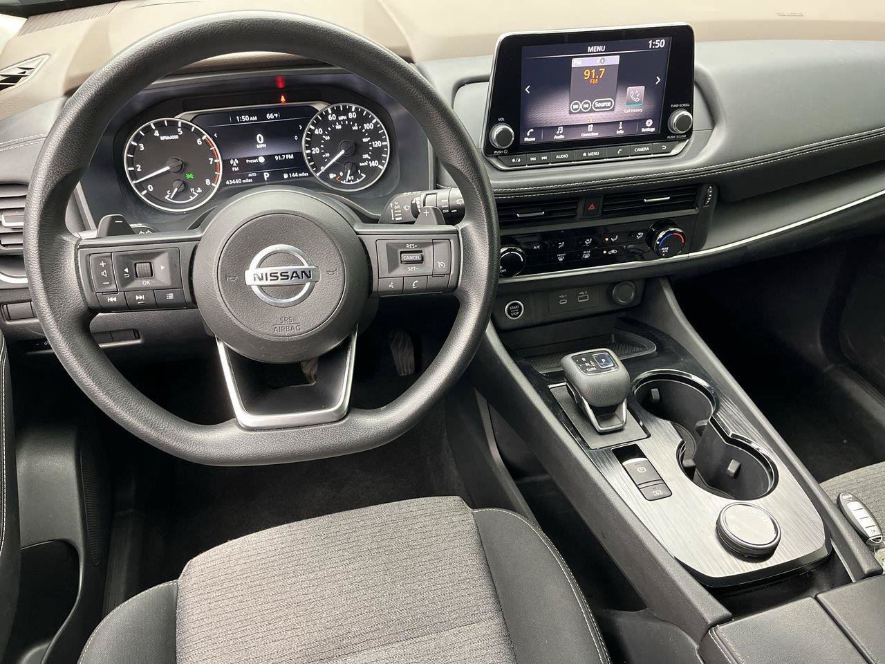 Used 2021 Nissan Rogue S AWD/4WD image 10