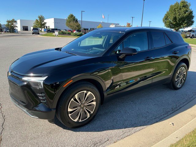 Used 2024 Chevrolet Blazer EV LT AWD/4WD image 3