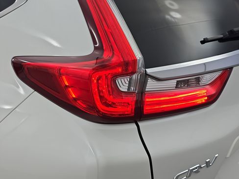 Used 2018 Honda CR-V Touring image 33