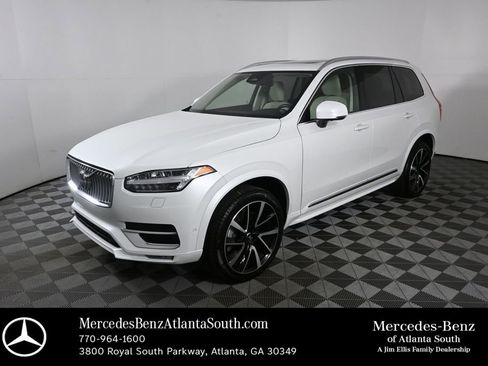 Used 2025 Volvo XC90 B5 Plus w/ Protection Package Premier image 1