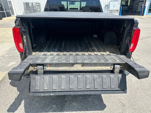 Used 2020 GMC Sierra 1500 SLT w/ SLT Convenience Package AWD/4WD image 6