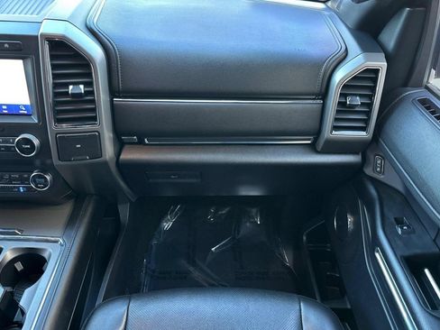 Used 2020 Ford Expedition XLT w/ Equipment Group 202A RWD image 34