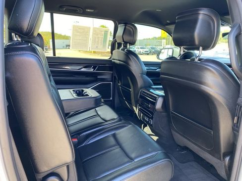 Used 2022 Jeep Wagoneer Series I image 15