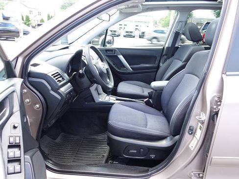 Used 2015 Subaru Forester 2.5i Premium w/ All-Weather Package AWD/4WD image 16