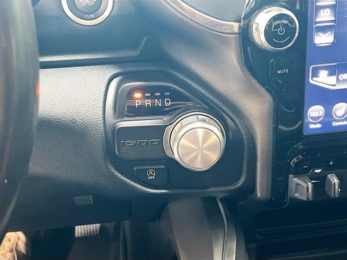 Used 2021 RAM 1500 Laramie RWD image 16