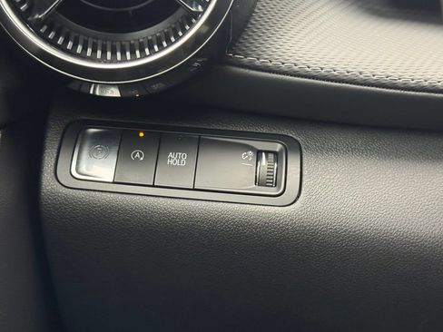 Used 2025 Chevrolet Equinox LT FWD image 7