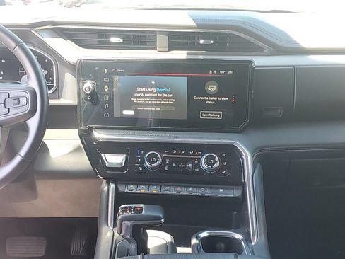 Certified 2023 GMC Sierra 1500 Denali w/ Denali Reserve Package AWD/4WD image 19