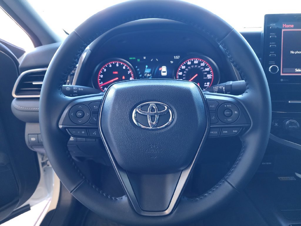 Used 2023 Toyota Camry XSE FWD image 18