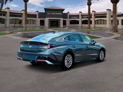 New 2025 Hyundai Sonata Limited image 7