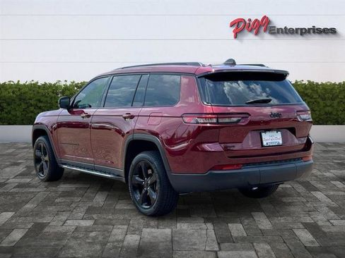 Used 2024 Jeep Grand Cherokee L Altitude AWD/4WD image 2