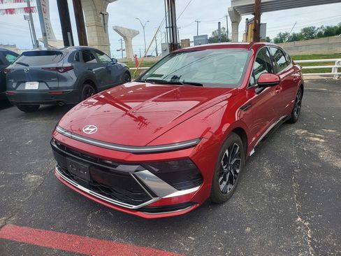 Used 2025 Hyundai Sonata SEL FWD image 1
