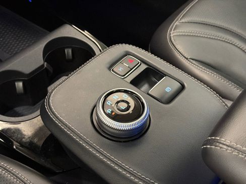 Used 2023 Ford Mustang Mach-E Premium AWD/4WD image 31