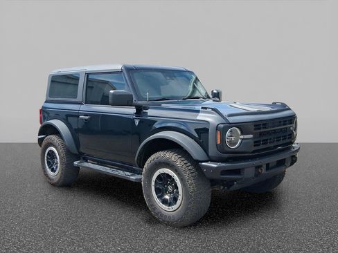 Used 2023 Ford Bronco 2-Door w/ Sasquatch Package AWD/4WD image 2
