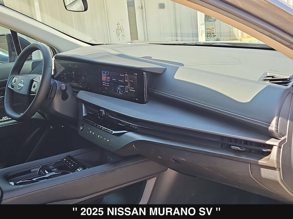 Used 2025 Nissan Murano SV FWD image 30