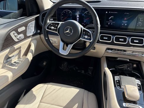 Used 2020 Mercedes-Benz GLS 450 4MATIC image 29