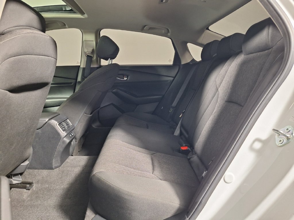 Used 2025 Honda Accord SE image 10