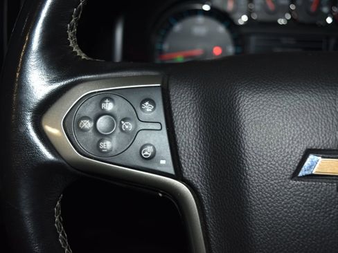 Used 2018 Chevrolet Silverado 1500 High Country image 9