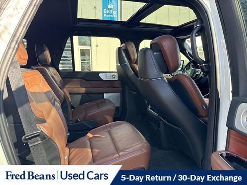 Used 2024 Lincoln Navigator Reserve image 16