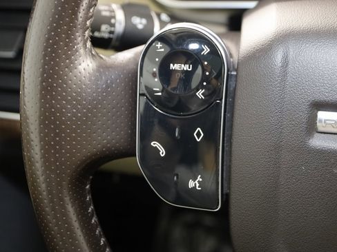 Used 2020 Land Rover Range Rover Sport SE image 36