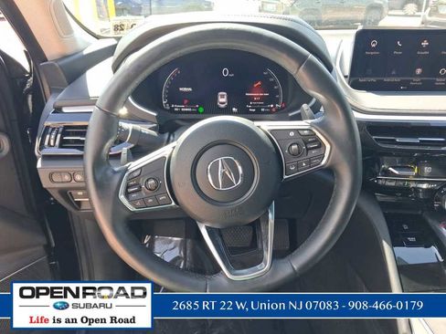 Used 2024 Acura MDX SH-AWD w/ Technology Package image 17