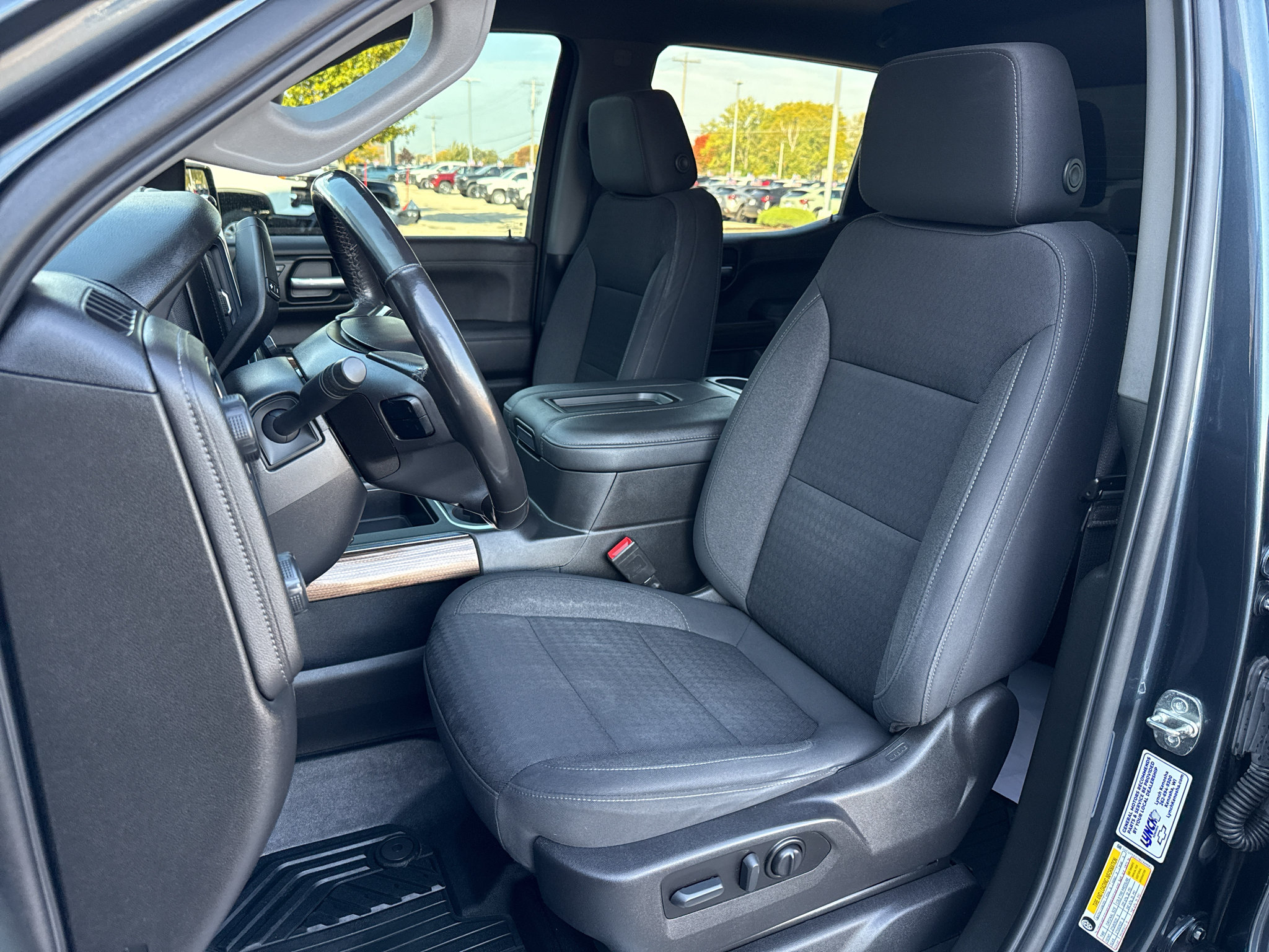 Used 2021 Chevrolet Silverado 1500 RST w/ Z71 Off-Road Package AWD/4WD image 12