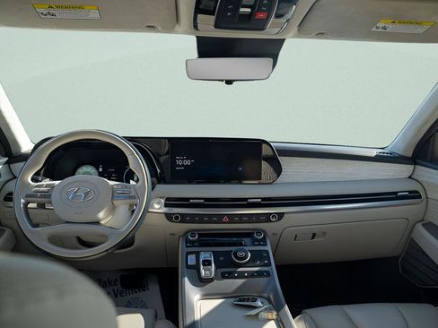 Used 2024 Hyundai Palisade Calligraphy image 18