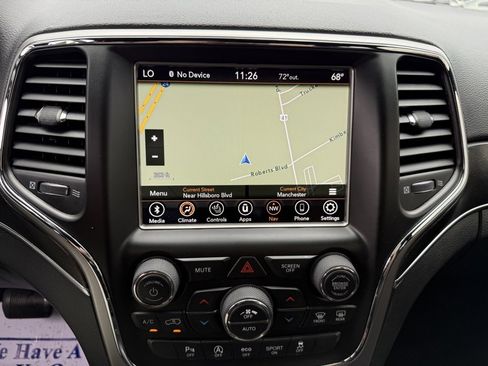 Used 2018 Jeep Grand Cherokee Limited w/ Luxury Group II image 25