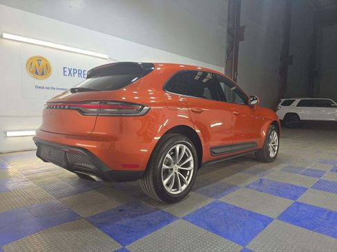 Used 2023 Porsche Macan AWD/4WD image 5