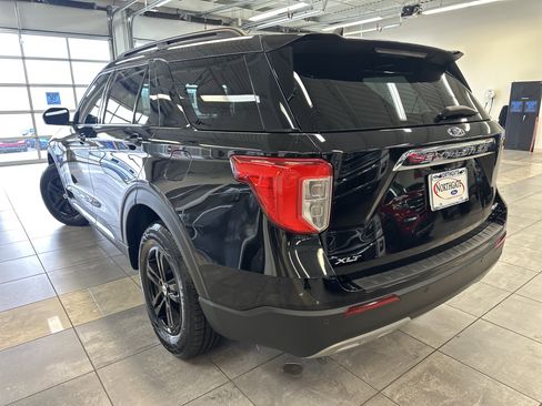 Used 2023 Ford Explorer XLT w/ Equipment Group 202A image 16