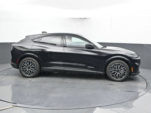 Used 2025 Ford Mustang Mach-E Premium AWD/4WD image 3