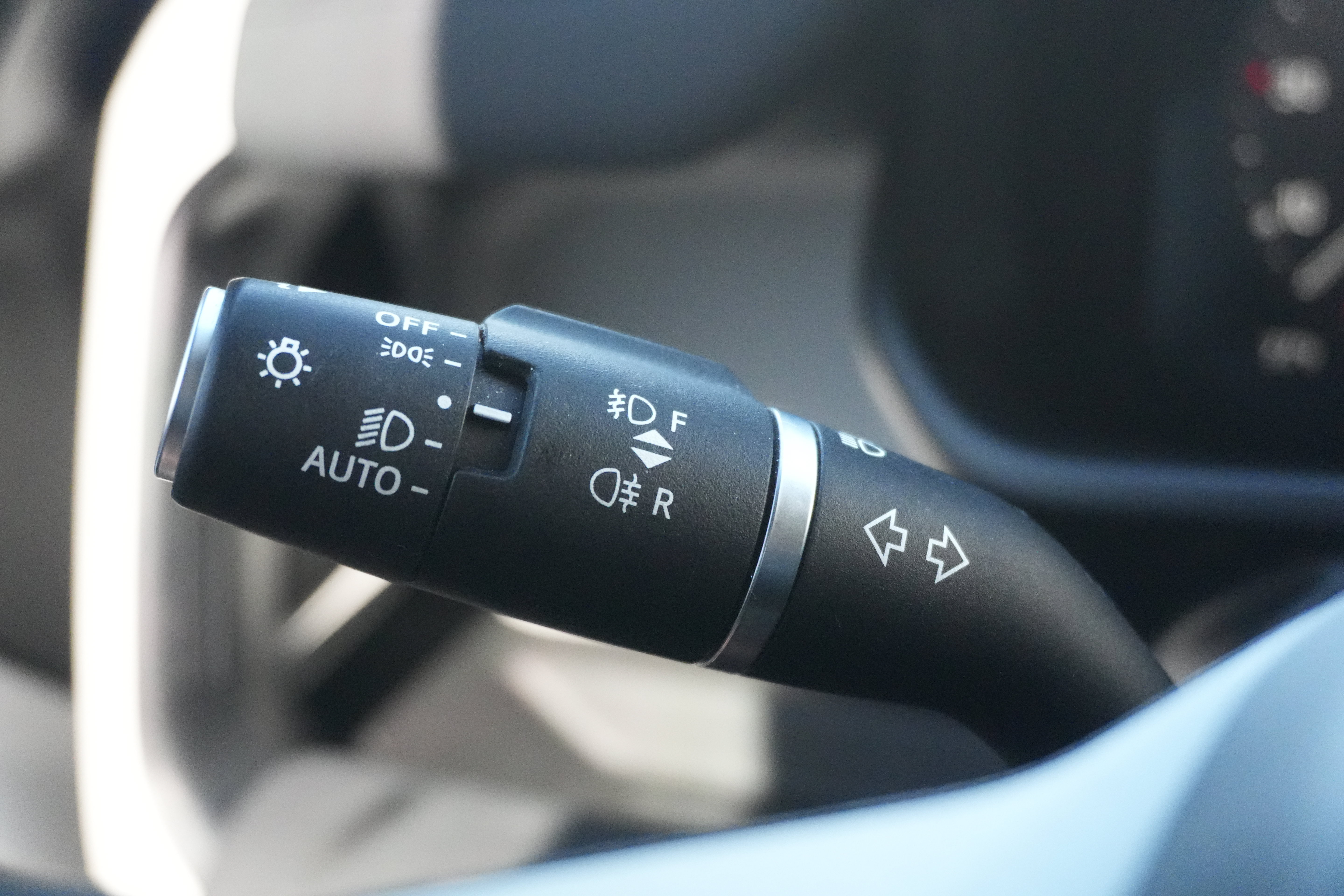 Used 2023 Land Rover Defender 90 S AWD/4WD image 47