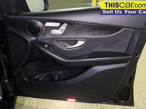 Used 2022 Mercedes-Benz GLC 300 4MATIC image 37