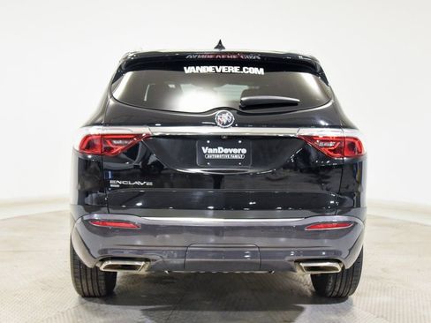 Used 2023 Buick Enclave Essence image 10