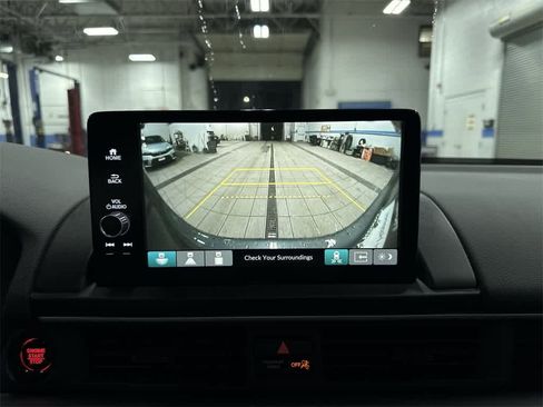 Used 2024 Honda Pilot Touring image 27