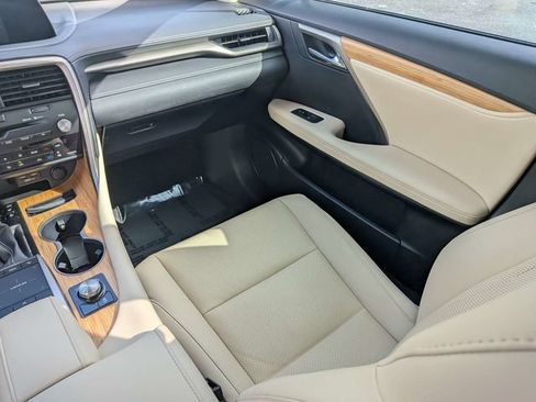 Used 2022 Lexus RX 350L FWD w/ Premium Package image 18