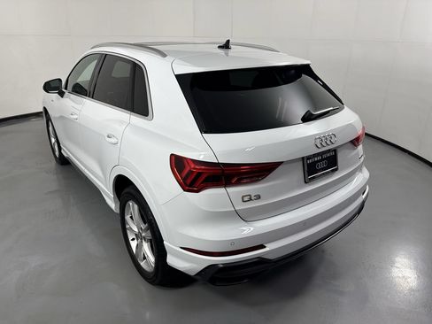 Used 2020 Audi Q3 2.0T Premium Plus AWD/4WD image 34