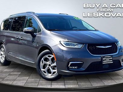 Used 2023 Chrysler Pacifica Limited