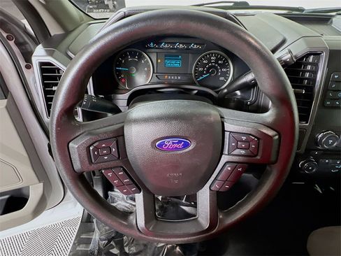 Used 2018 Ford F150 XLT image 11