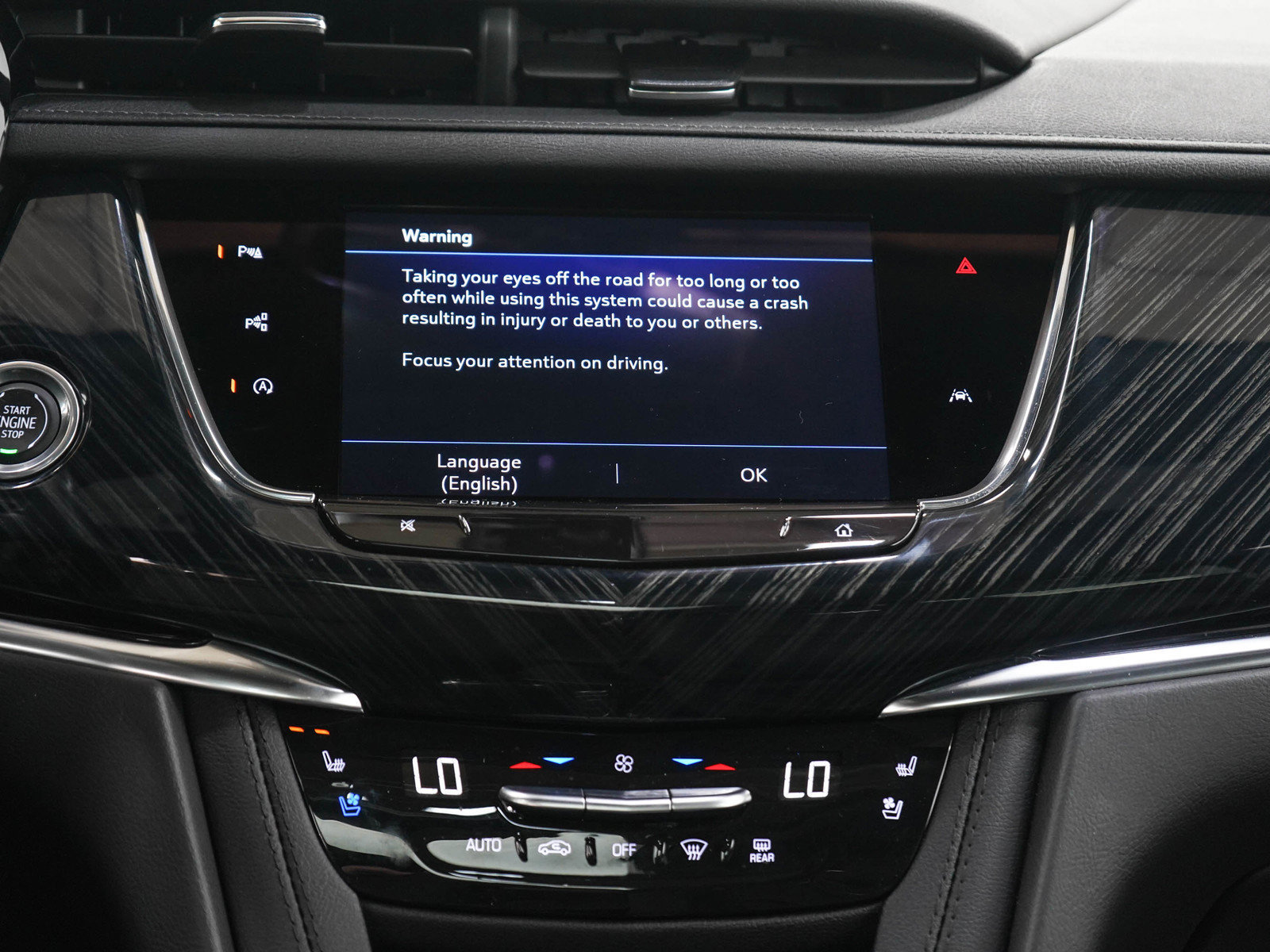 Used 2023 Cadillac XT6 Premium Luxury w/ Technology Package AWD/4WD image 19