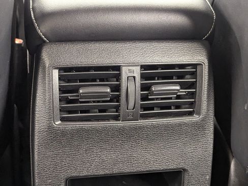 Used 2024 Mitsubishi Outlander SE image 21