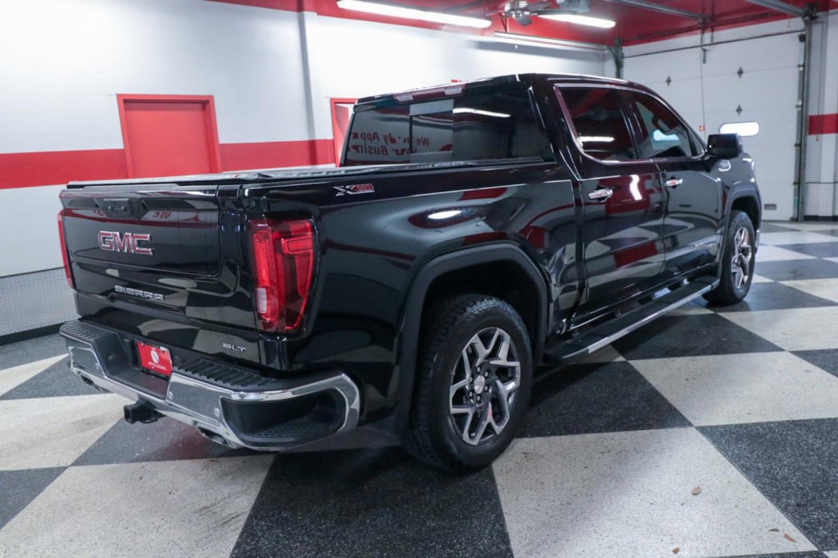 Used 2023 GMC Sierra 1500 SLT AWD/4WD image 7
