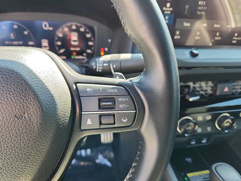 Used 2025 Honda Accord Sport image 21